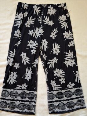 Women's Black Wide-Leg Floral Print Pants